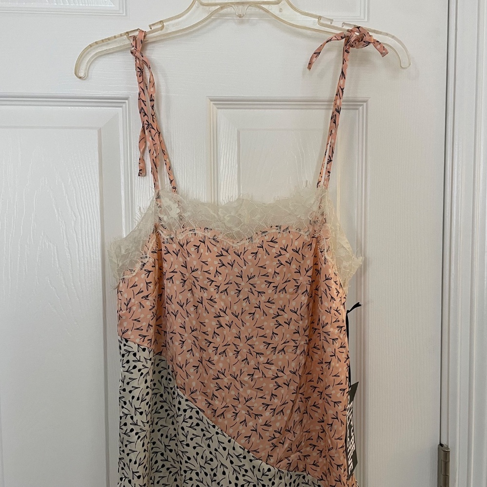 NWT Future Collective XS Midi Slip Dress in pink and cream floral lace - Picture 8 of 8